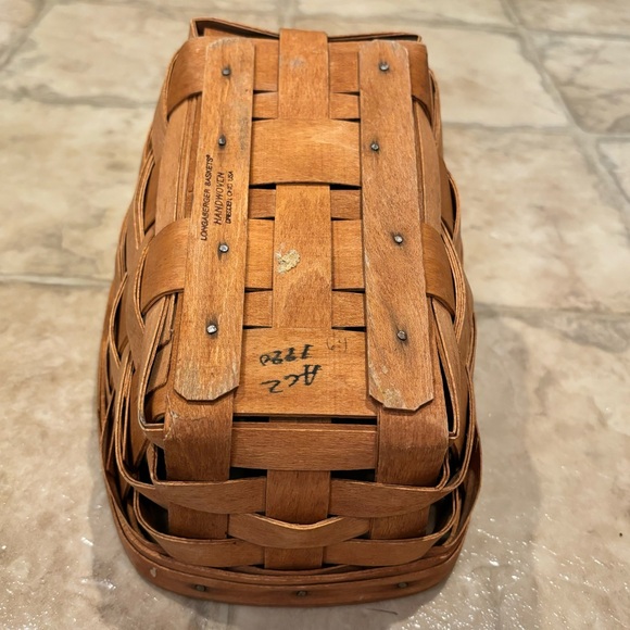 Longaberger 1990 Slanted Vegetable Basket EUC Signed - Picture 11 of 11